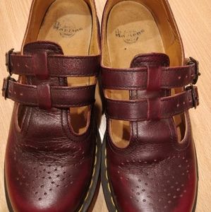 Dr. Marten's Maroon double t-strap Mary Janes
